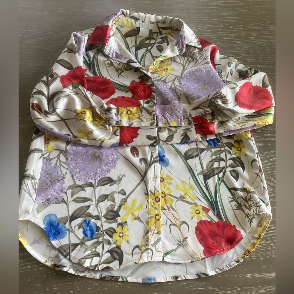 NWOT Floral Women’s Blouse - Multicolor